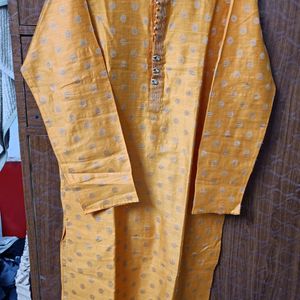 Mens Kurta Pajama For Sell Is Very Good Condition