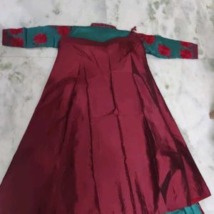 Beautiful Kurta With Skirt