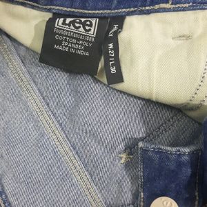 Lee Jeans_ women_ Size - 27 -28 Inches