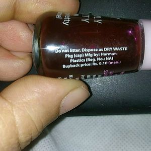 Avon Simply Pretty Color Me Pretty Nail Enamel - Code - Deeply Maroon - NE07