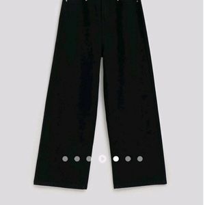 Urbanic Black Jeans