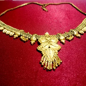 Beautiful necklace Gold Plated For girls And Women