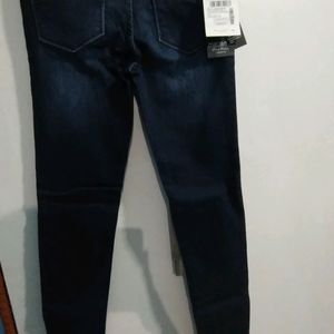 Madame Skinny Jeans (Brand New)