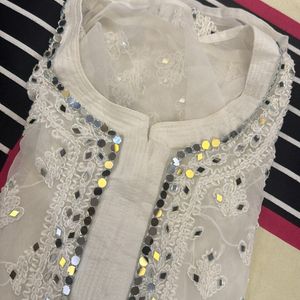 Chikankari Kurta With Inner