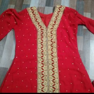 Frock with lining attached duppatta