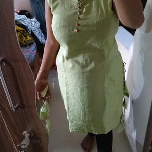 Latkan Kurti