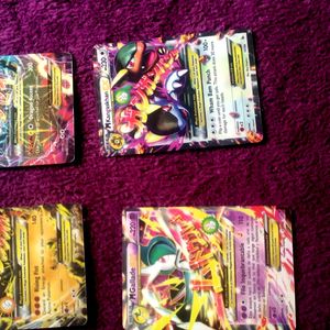 24 Pokemon Carde 4 Cards Are Rare