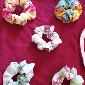 Set Of 5 Aesthetic Scrunchies