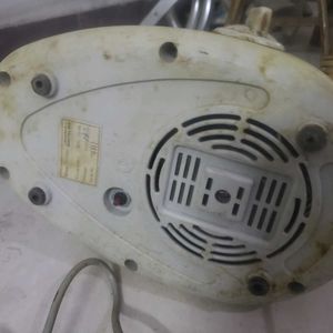 Mixer Grinder In Good Condition