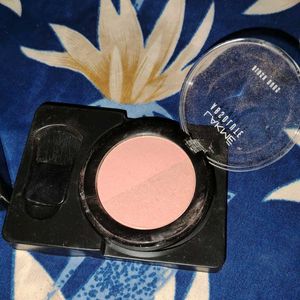 Lakme Absolute Blush