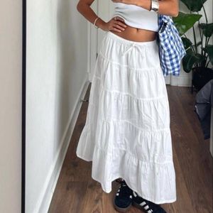 Y2K White Skirt ❤️(new)