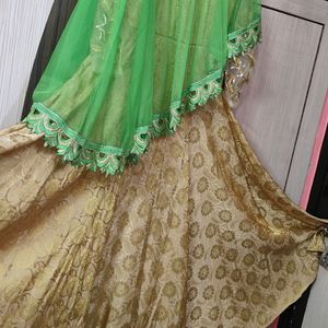 Cream Gown With Green Pochu