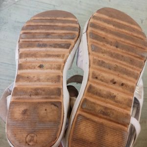 Branded Slippers For Sale