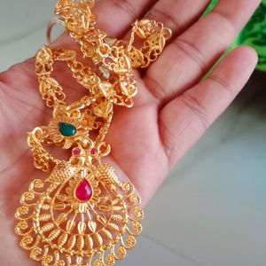 Gold colour Chain