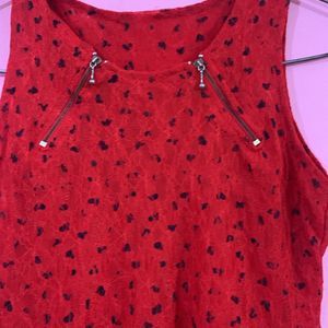 red hearts top