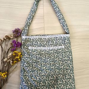 Daisy Tote Bag