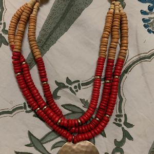 Good Quality Red And Brown Beads Necklace