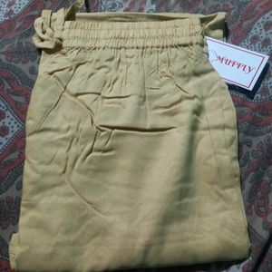 [GRAB ] Reguler Fit Woman Beige Trouser