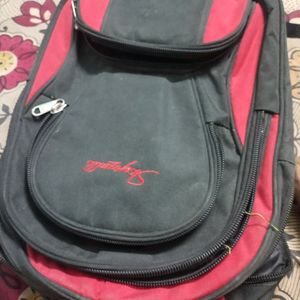 School Bag 🛍️🛍️🛍️ in Very Strong Quality You