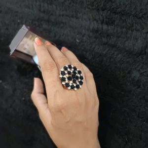 Black Flower Ring 💍🖤