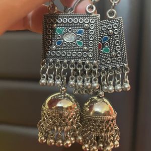 Black Silver Earring