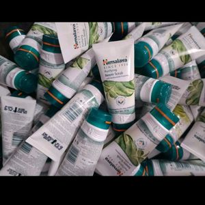 Himalaya Purifying Neem Scrub