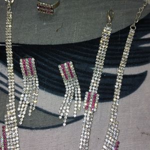 3combo Necklace Set