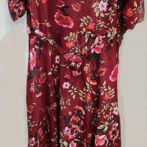 Women Maroon Floral Crepe Maxi Dress