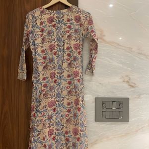 Beautiful Floral Print Cotton Kurta