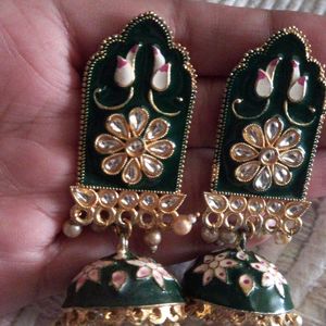 Dark Green Delicate Earings