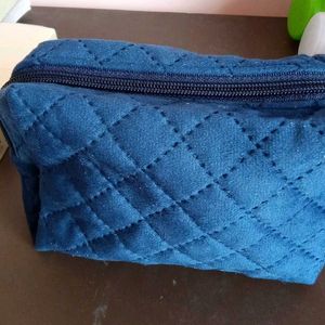 Makeup pouch