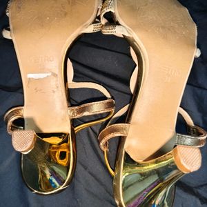 Unused Metro Rhinestone Anti Gold Heel Shoes