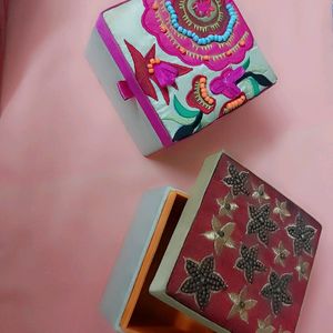 Combo Of 2 Beautiful Accessories/Jewellery Box