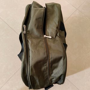 Brand New, Travel Duffle Bag (40 litres)