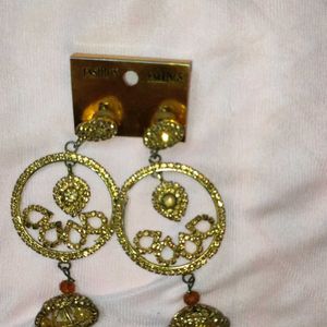 Earrings With Juda Clip