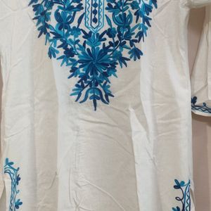 Short Chikankari Kurti