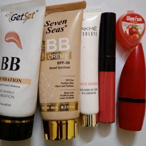 Get a combo of these branded beauty product's❤