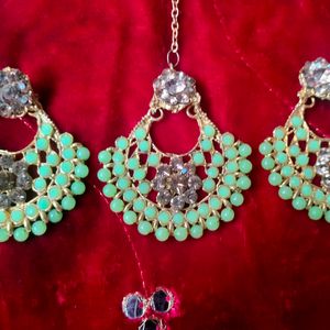 Trendy Earrings And Mangtikka Jwellery Sets