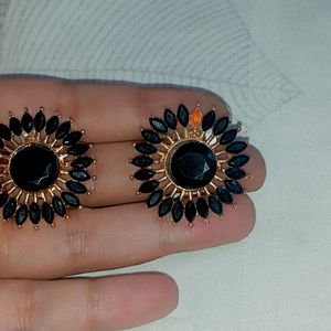 Set Of Two Studs