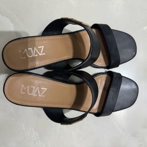 Black Heels Golden Buckle Block Shoes Design