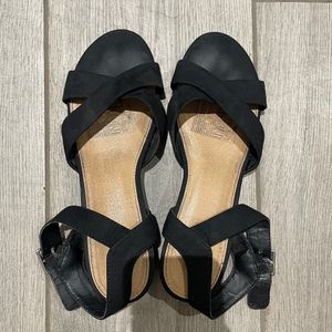 Black Strappy Flats