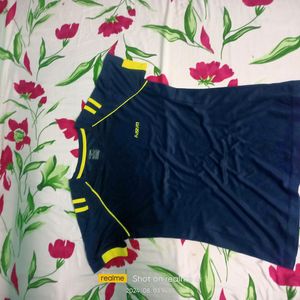 Sports Tshirt Small Size