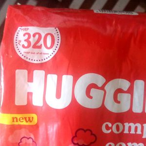 Huggies Diapers 4-8 Kg (32 Pants)