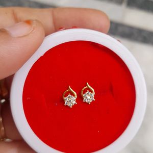 Gold 22crt Beautiful  Flower Desine Studs