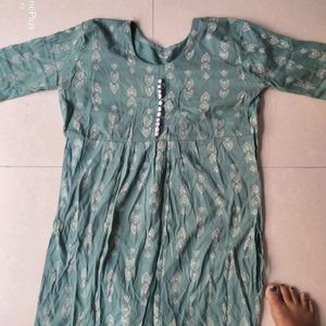 Niyra Cut 3/4 Sleev Kurti With Free Eayrings