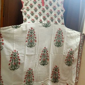 Women Jaipur Kurti Off White Floral Print Cotton