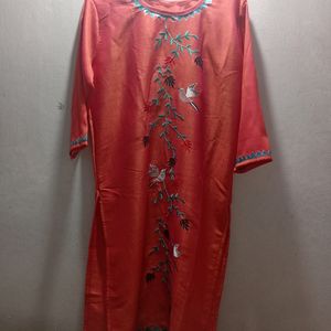 Beautiful Round Neck Straight Kurti