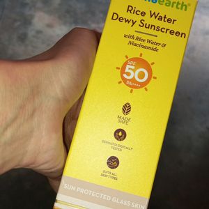 MamaEarth Rice Water Dewy Sunscreen