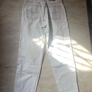 levis straight white /light denim jeans