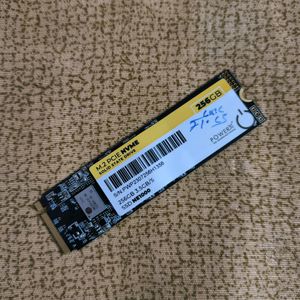 Ssd Super Fast Speed 256gb New Condition